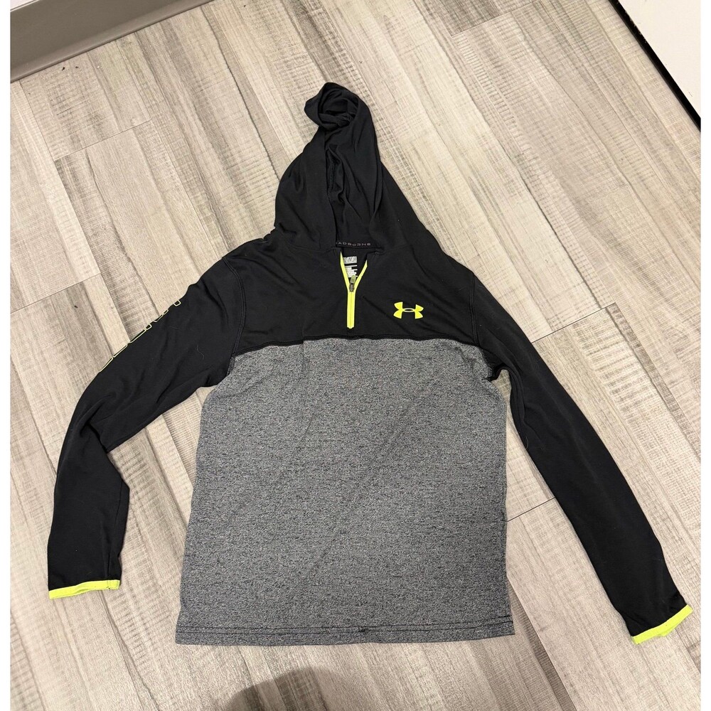Under armour 3/4 zip pullover size medium